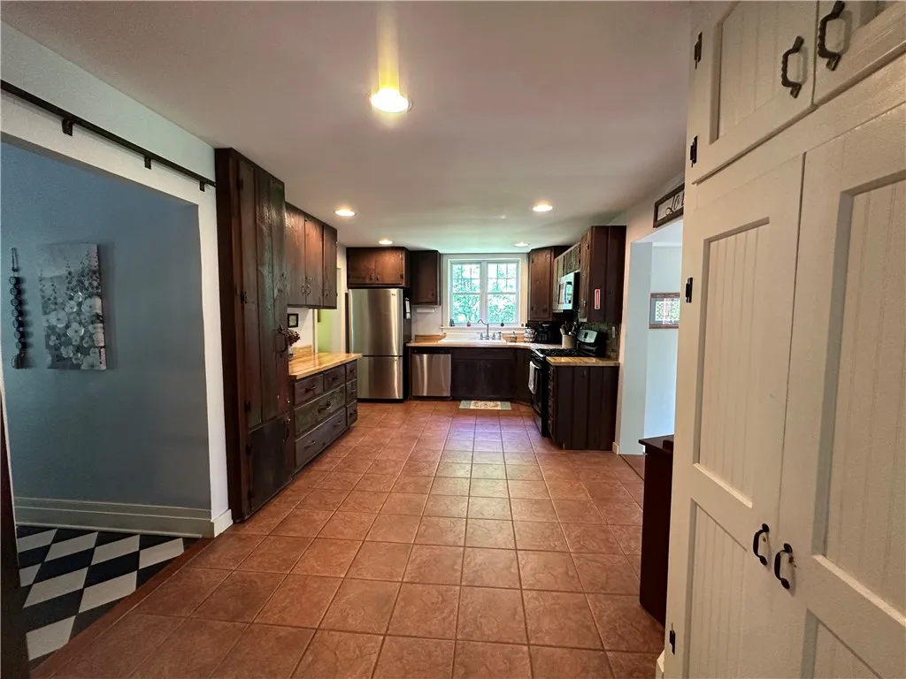 438 County Highway 9, Oneonta, New York 13820, Oneonta, New York 13820, 3 Bedrooms Bedrooms, 9 Rooms Rooms,2 BathroomsBathrooms,Residential,For Sale,438 County Highway 9, Oneonta, New York 13820,R1627341