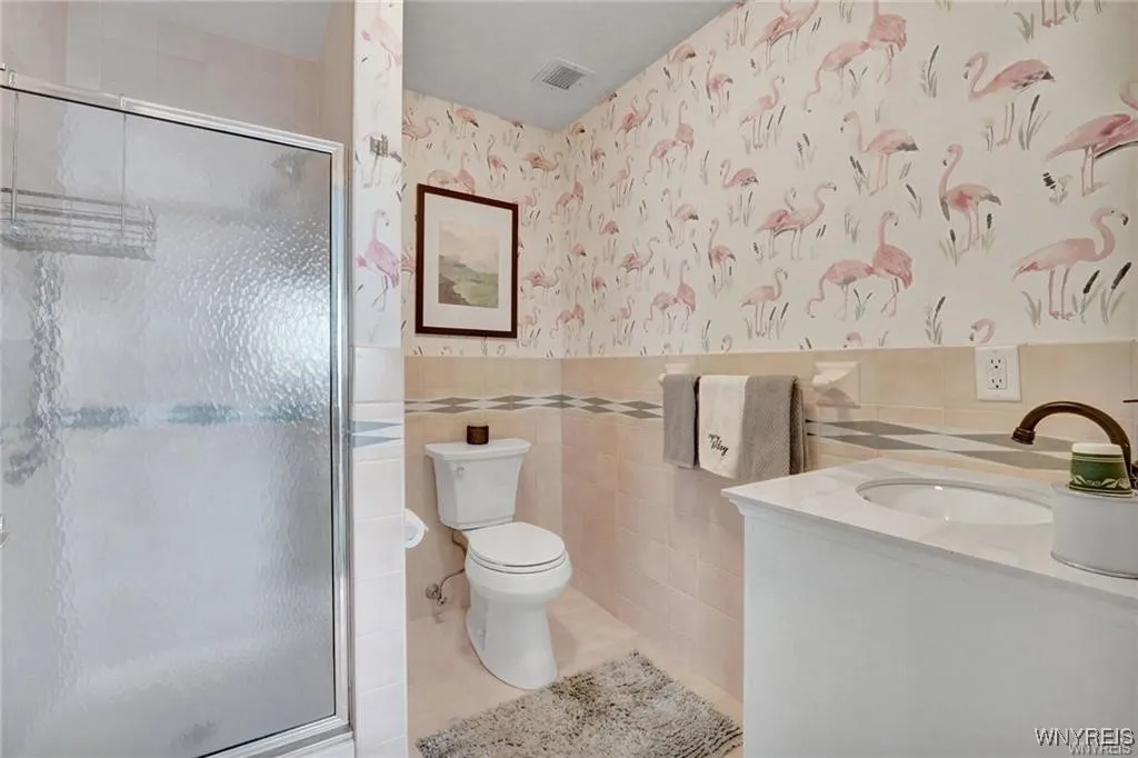 803 Admirals Walk 803, Buffalo, New York 14202, Buffalo, New York 14202, 2 Bedrooms Bedrooms, 5 Rooms Rooms,2 BathroomsBathrooms,Residential,For Sale,803 Admirals Walk 803, Buffalo, New York 14202,B1627439