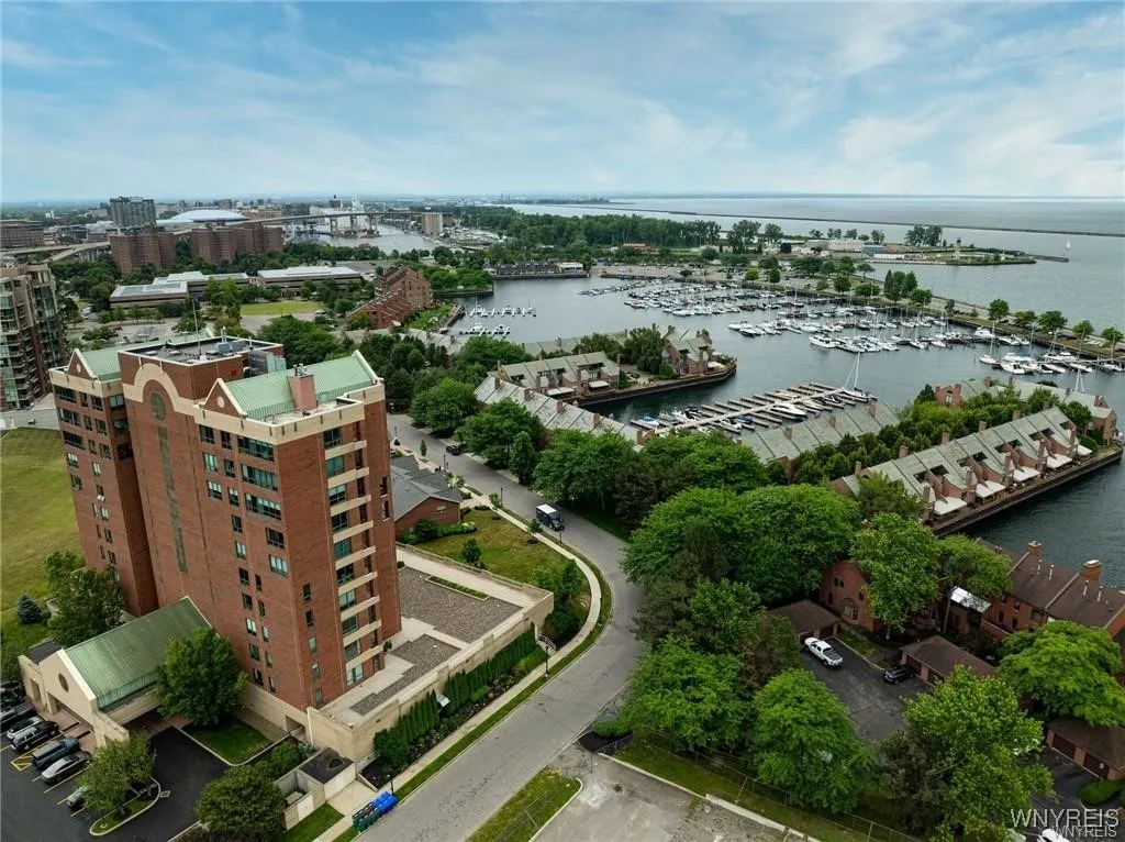 803 Admirals Walk 803, Buffalo, New York 14202, Buffalo, New York 14202, 2 Bedrooms Bedrooms, 5 Rooms Rooms,2 BathroomsBathrooms,Residential,For Sale,803 Admirals Walk 803, Buffalo, New York 14202,B1627439