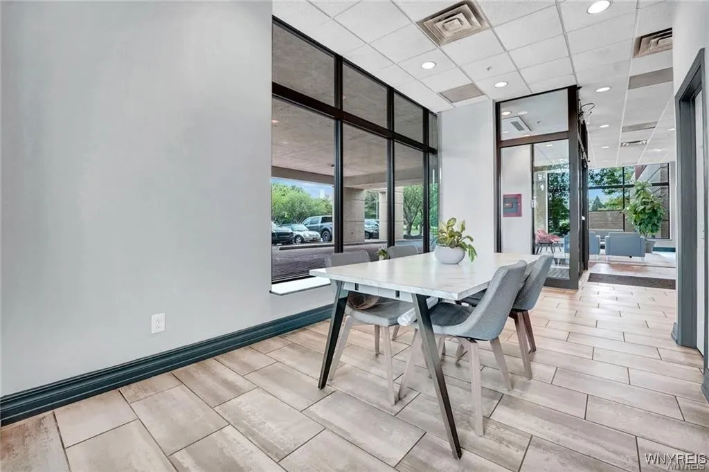 803 Admirals Walk 803, Buffalo, New York 14202, Buffalo, New York 14202, 2 Bedrooms Bedrooms, 5 Rooms Rooms,2 BathroomsBathrooms,Residential,For Sale,803 Admirals Walk 803, Buffalo, New York 14202,B1627439
