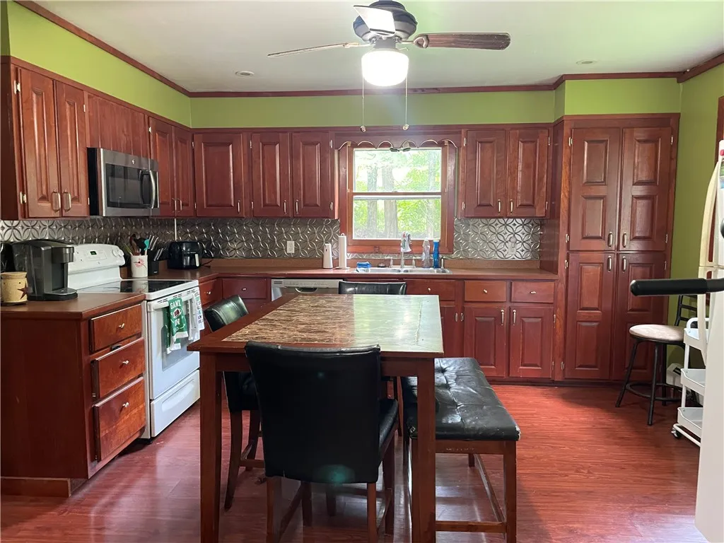 5454 Wolf Run Road, Campbell, New York 14821, Campbell, New York 14821, 3 Bedrooms Bedrooms, 7 Rooms Rooms,2 BathroomsBathrooms,Residential,For Sale,5454 Wolf Run Road, Campbell, New York 14821,R1627337