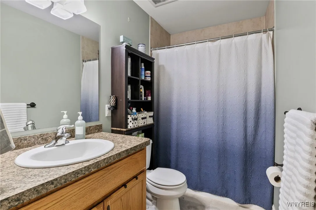 236 Michael Road, West Seneca, New York 14127, West Seneca, New York 14127, 5 Bedrooms Bedrooms, 15 Rooms Rooms,3 BathroomsBathrooms,Residential,For Sale,236 Michael Road, West Seneca, New York 14127,B1627450