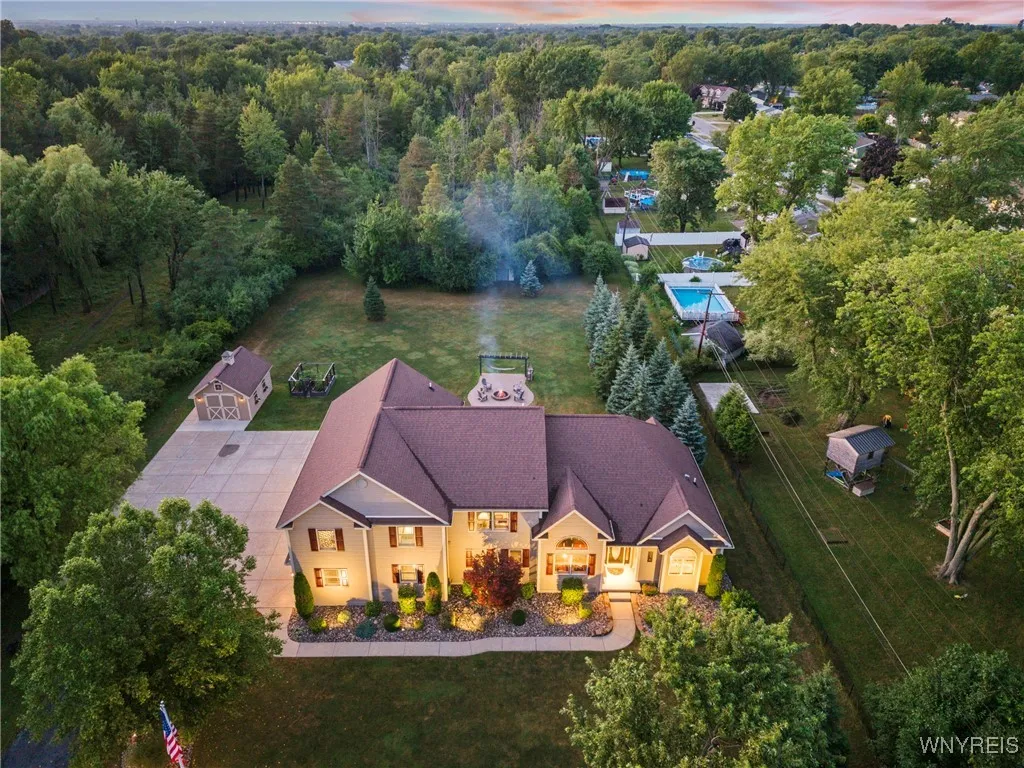 236 Michael Road, West Seneca, New York 14127, West Seneca, New York 14127, 5 Bedrooms Bedrooms, 15 Rooms Rooms,3 BathroomsBathrooms,Residential,For Sale,236 Michael Road, West Seneca, New York 14127,B1627450