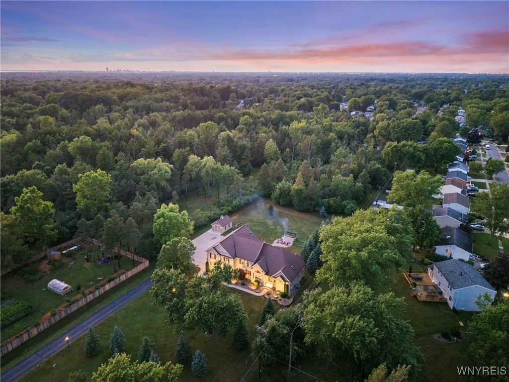 236 Michael Road, West Seneca, New York 14127, West Seneca, New York 14127, 5 Bedrooms Bedrooms, 15 Rooms Rooms,3 BathroomsBathrooms,Residential,For Sale,236 Michael Road, West Seneca, New York 14127,B1627450