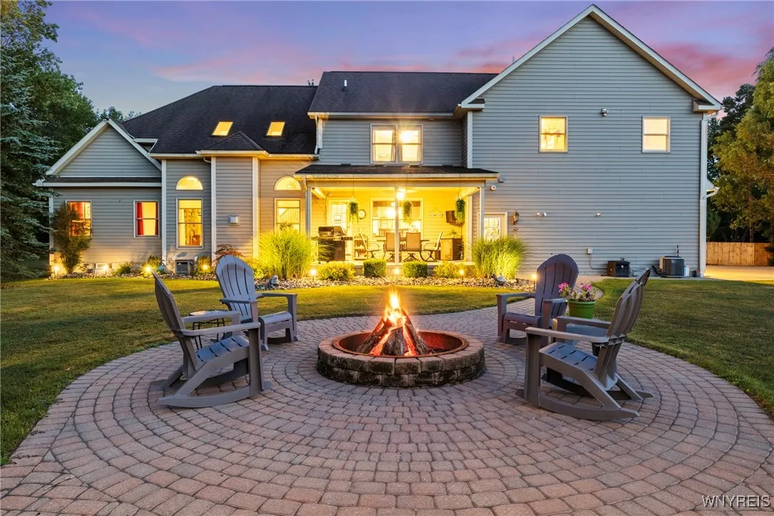 236 Michael Road, West Seneca, New York 14127, West Seneca, New York 14127, 5 Bedrooms Bedrooms, 15 Rooms Rooms,3 BathroomsBathrooms,Residential,For Sale,236 Michael Road, West Seneca, New York 14127,B1627450