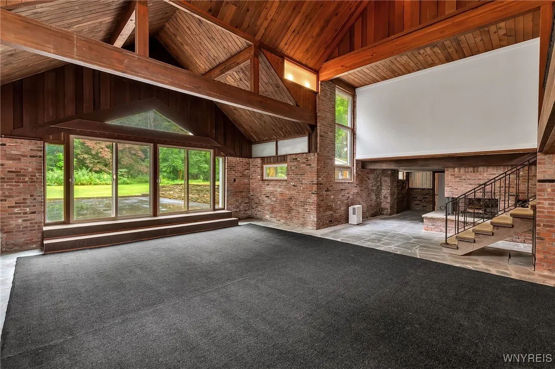 1750 Woodard Road, Elma, New York 14059, Elma, New York 14059, 7 Bedrooms Bedrooms, 22 Rooms Rooms,6 BathroomsBathrooms,Residential,For Sale,1750 Woodard Road, Elma, New York 14059,B1627303
