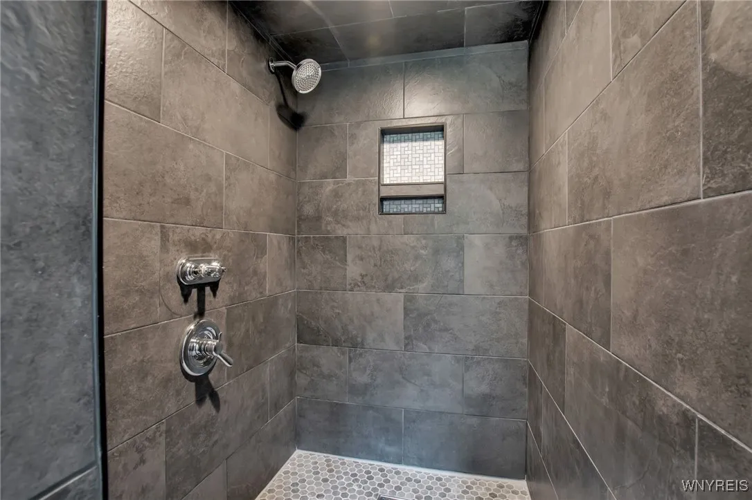 1750 Woodard Road, Elma, New York 14059, Elma, New York 14059, 7 Bedrooms Bedrooms, 22 Rooms Rooms,6 BathroomsBathrooms,Residential,For Sale,1750 Woodard Road, Elma, New York 14059,B1627303