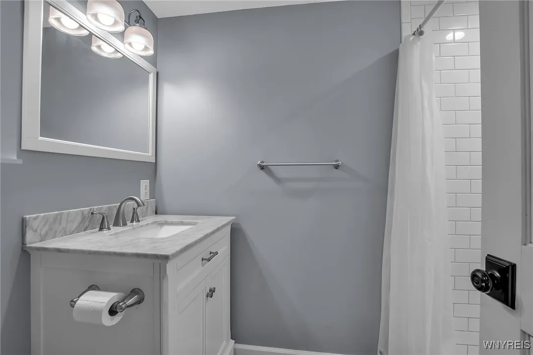 1750 Woodard Road, Elma, New York 14059, Elma, New York 14059, 7 Bedrooms Bedrooms, 22 Rooms Rooms,6 BathroomsBathrooms,Residential,For Sale,1750 Woodard Road, Elma, New York 14059,B1627303