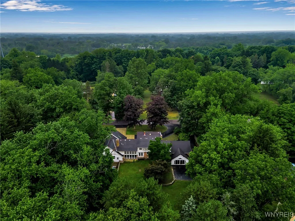 1750 Woodard Road, Elma, New York 14059, Elma, New York 14059, 7 Bedrooms Bedrooms, 22 Rooms Rooms,6 BathroomsBathrooms,Residential,For Sale,1750 Woodard Road, Elma, New York 14059,B1627303