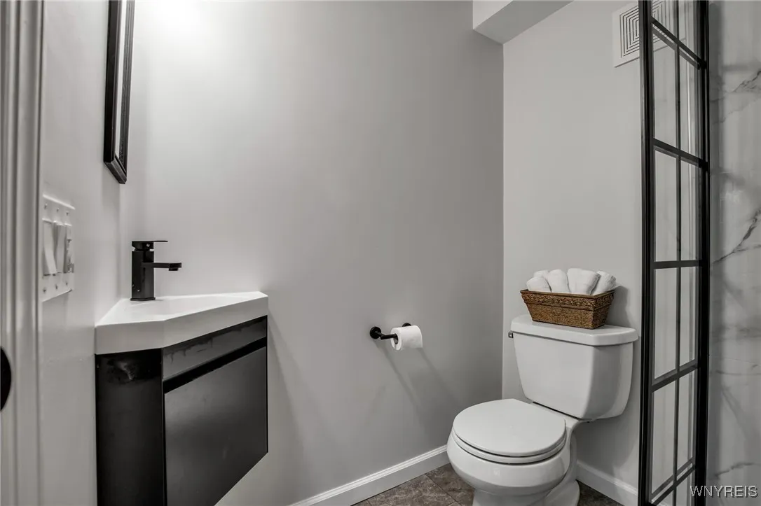 1750 Woodard Road, Elma, New York 14059, Elma, New York 14059, 7 Bedrooms Bedrooms, 22 Rooms Rooms,6 BathroomsBathrooms,Residential,For Sale,1750 Woodard Road, Elma, New York 14059,B1627303