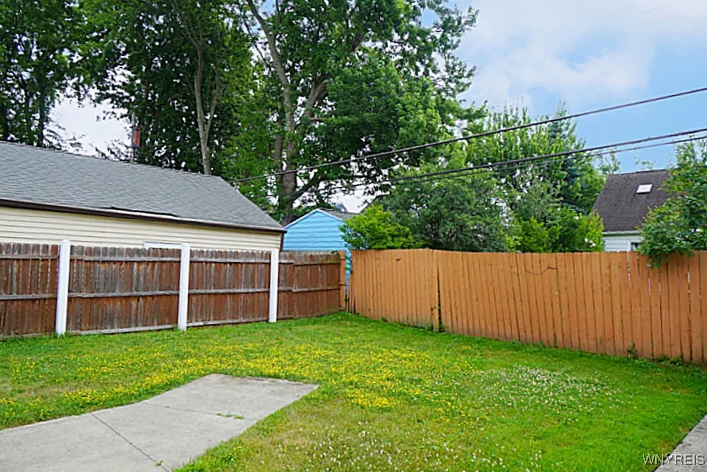 55 Cornell Avenue, Amherst, New York 14226, Amherst, New York 14226, 3 Bedrooms Bedrooms, 6 Rooms Rooms,2 BathroomsBathrooms,Residential Lease,For Rent,55 Cornell Avenue, Amherst, New York 14226,B1626548