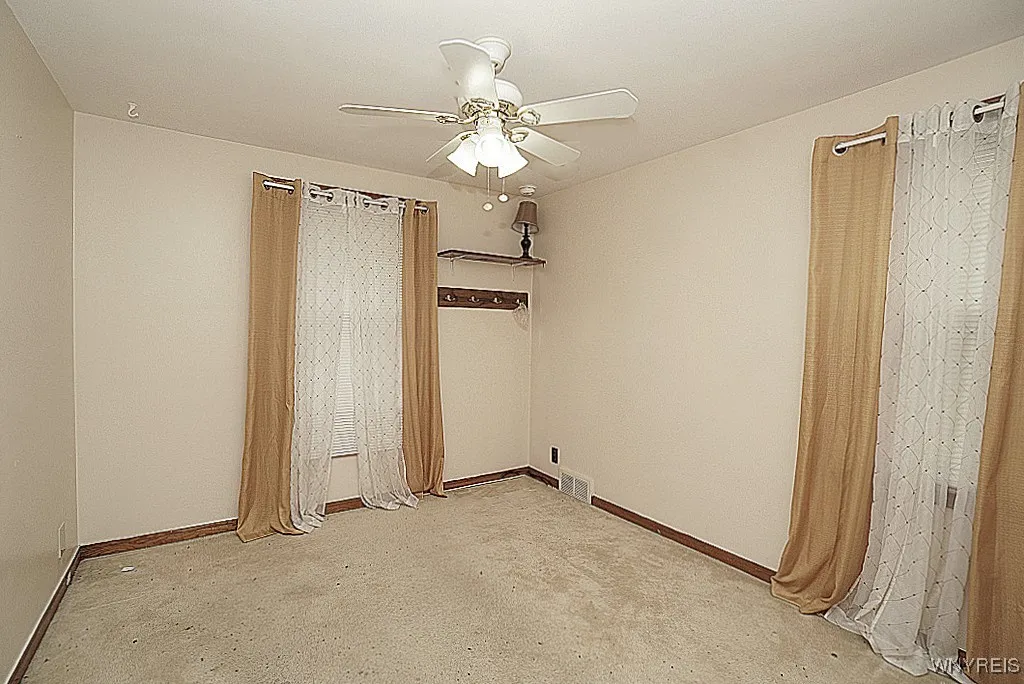 55 Cornell Avenue, Amherst, New York 14226, Amherst, New York 14226, 3 Bedrooms Bedrooms, 6 Rooms Rooms,2 BathroomsBathrooms,Residential Lease,For Rent,55 Cornell Avenue, Amherst, New York 14226,B1626548
