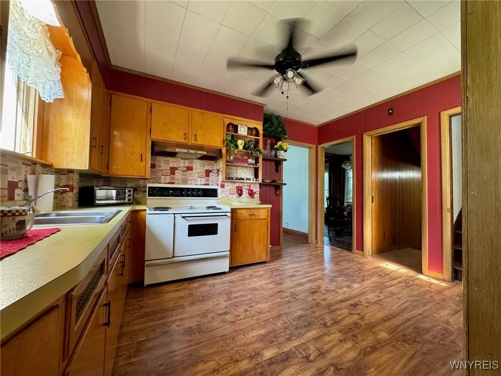 2301 Coomer Road, Newfane, New York 14028, Newfane, New York 14028, 3 Bedrooms Bedrooms, 8 Rooms Rooms,1 BathroomBathrooms,Residential,For Sale,2301 Coomer Road, Newfane, New York 14028,B1627372