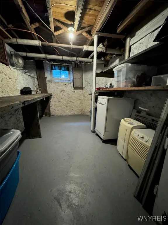 2301 Coomer Road, Newfane, New York 14028, Newfane, New York 14028, 3 Bedrooms Bedrooms, 8 Rooms Rooms,1 BathroomBathrooms,Residential,For Sale,2301 Coomer Road, Newfane, New York 14028,B1627372