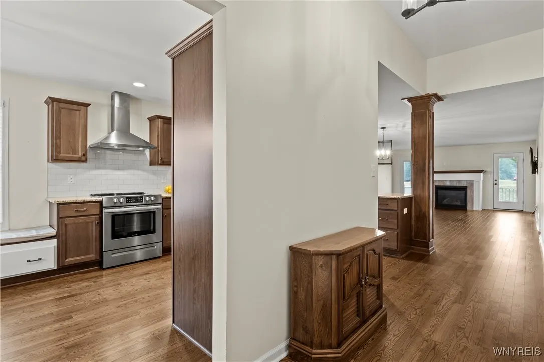 11 Henslow, Lancaster, New York 14086, Lancaster, New York 14086, 2 Bedrooms Bedrooms, 5 Rooms Rooms,2 BathroomsBathrooms,Residential,For Sale,11 Henslow, Lancaster, New York 14086,B1625427