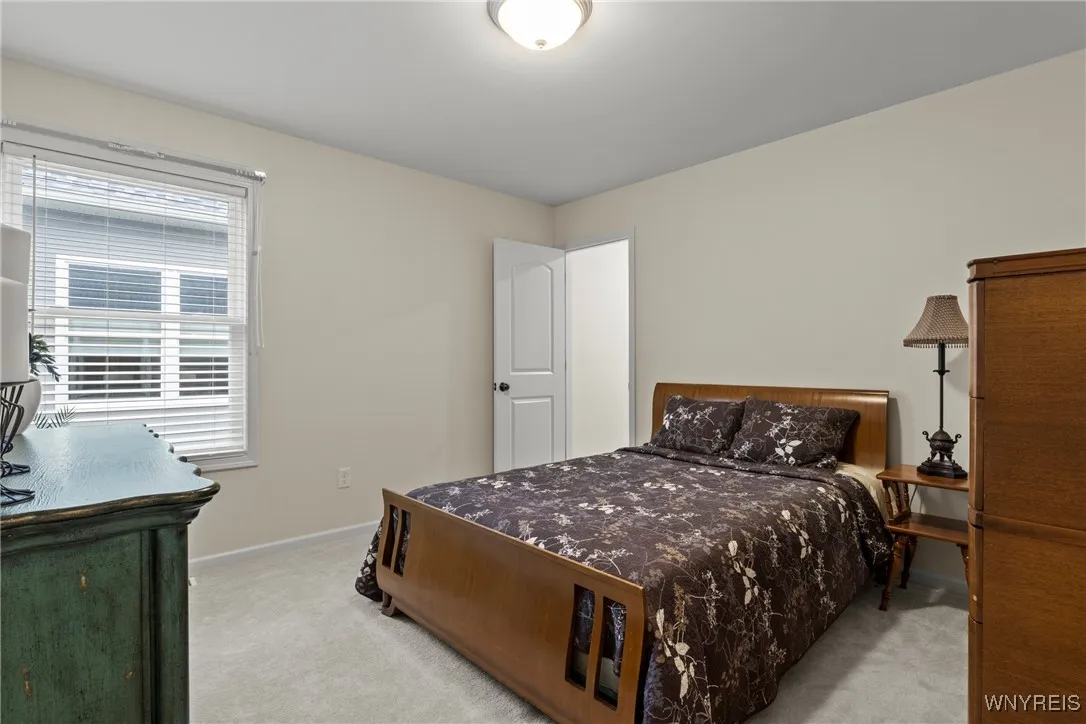 11 Henslow, Lancaster, New York 14086, Lancaster, New York 14086, 2 Bedrooms Bedrooms, 5 Rooms Rooms,2 BathroomsBathrooms,Residential,For Sale,11 Henslow, Lancaster, New York 14086,B1625427