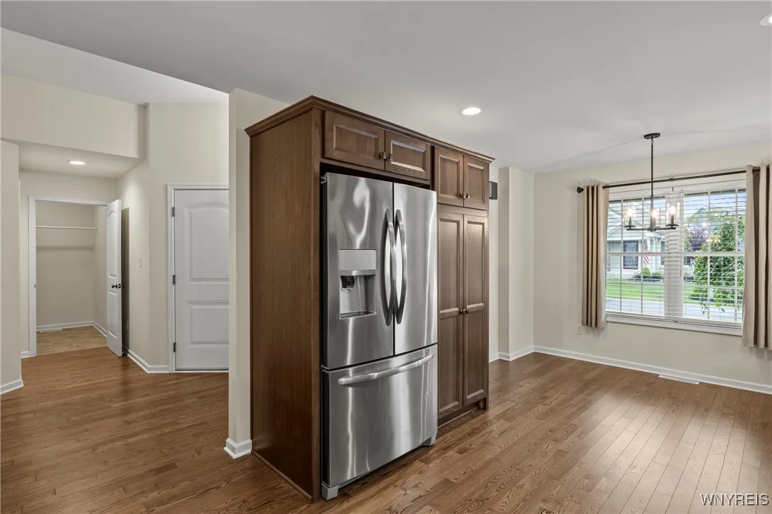 11 Henslow, Lancaster, New York 14086, Lancaster, New York 14086, 2 Bedrooms Bedrooms, 5 Rooms Rooms,2 BathroomsBathrooms,Residential,For Sale,11 Henslow, Lancaster, New York 14086,B1625427