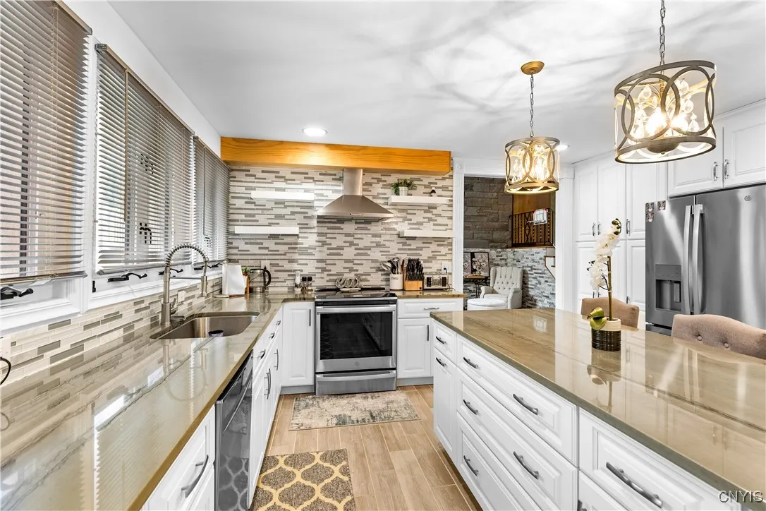 10494 Miller Road, Deerfield, New York 13502, Deerfield, New York 13502, 5 Bedrooms Bedrooms, 9 Rooms Rooms,4 BathroomsBathrooms,Residential,For Sale,10494 Miller Road, Deerfield, New York 13502,S1627415