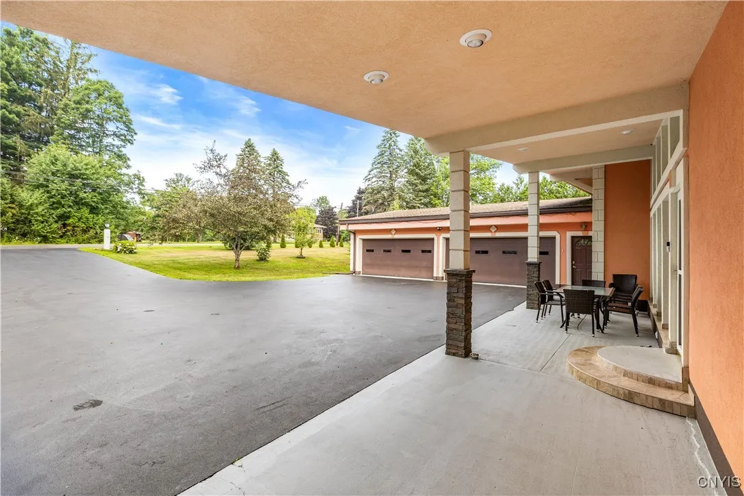 10494 Miller Road, Deerfield, New York 13502, Deerfield, New York 13502, 5 Bedrooms Bedrooms, 9 Rooms Rooms,4 BathroomsBathrooms,Residential,For Sale,10494 Miller Road, Deerfield, New York 13502,S1627415