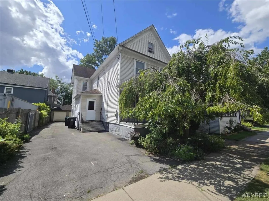 49 Fletcher Street, Tonawanda, New York 14150, Tonawanda, New York 14150, 4 Bedrooms Bedrooms, 8 Rooms Rooms,2 BathroomsBathrooms,Residential,For Sale,49 Fletcher Street, Tonawanda, New York 14150,B1627166