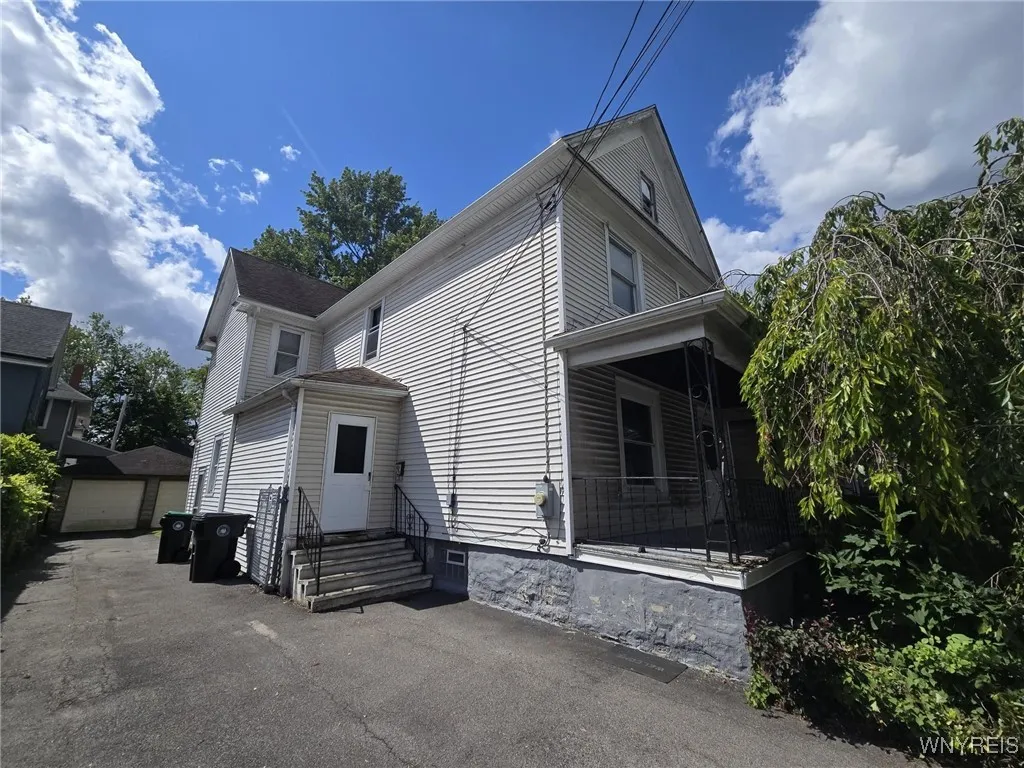 49 Fletcher Street, Tonawanda, New York 14150, Tonawanda, New York 14150, 4 Bedrooms Bedrooms, 8 Rooms Rooms,2 BathroomsBathrooms,Residential,For Sale,49 Fletcher Street, Tonawanda, New York 14150,B1627166
