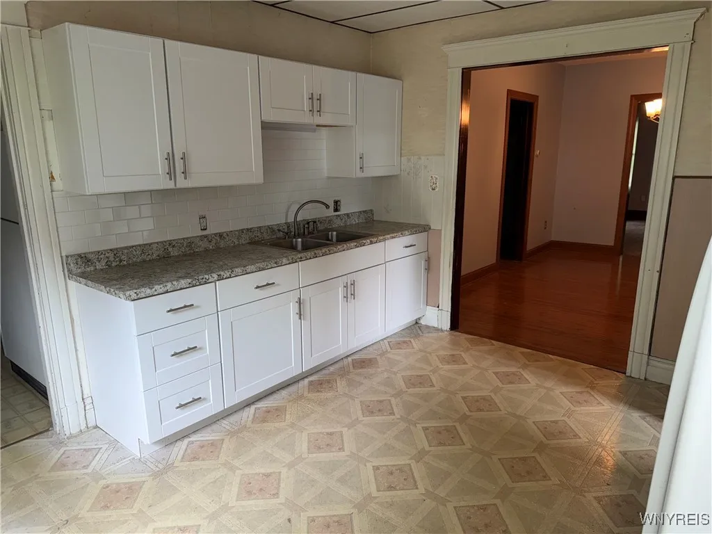 49 Fletcher Street, Tonawanda, New York 14150, Tonawanda, New York 14150, 4 Bedrooms Bedrooms, 8 Rooms Rooms,2 BathroomsBathrooms,Residential,For Sale,49 Fletcher Street, Tonawanda, New York 14150,B1627166