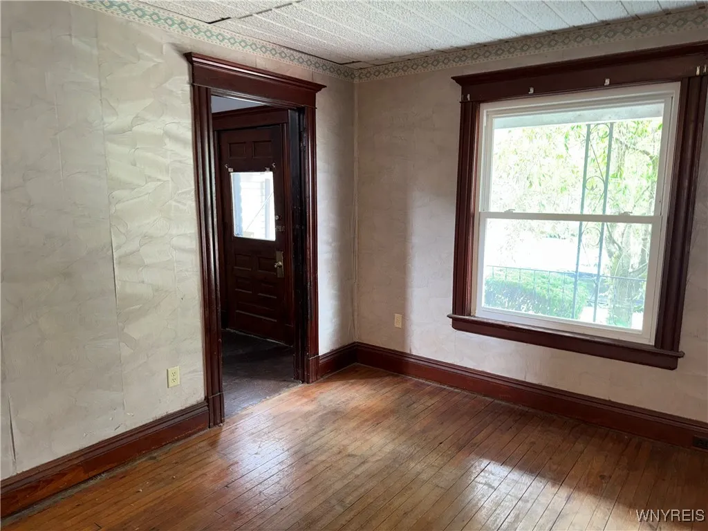 49 Fletcher Street, Tonawanda, New York 14150, Tonawanda, New York 14150, 4 Bedrooms Bedrooms, 8 Rooms Rooms,2 BathroomsBathrooms,Residential,For Sale,49 Fletcher Street, Tonawanda, New York 14150,B1627166