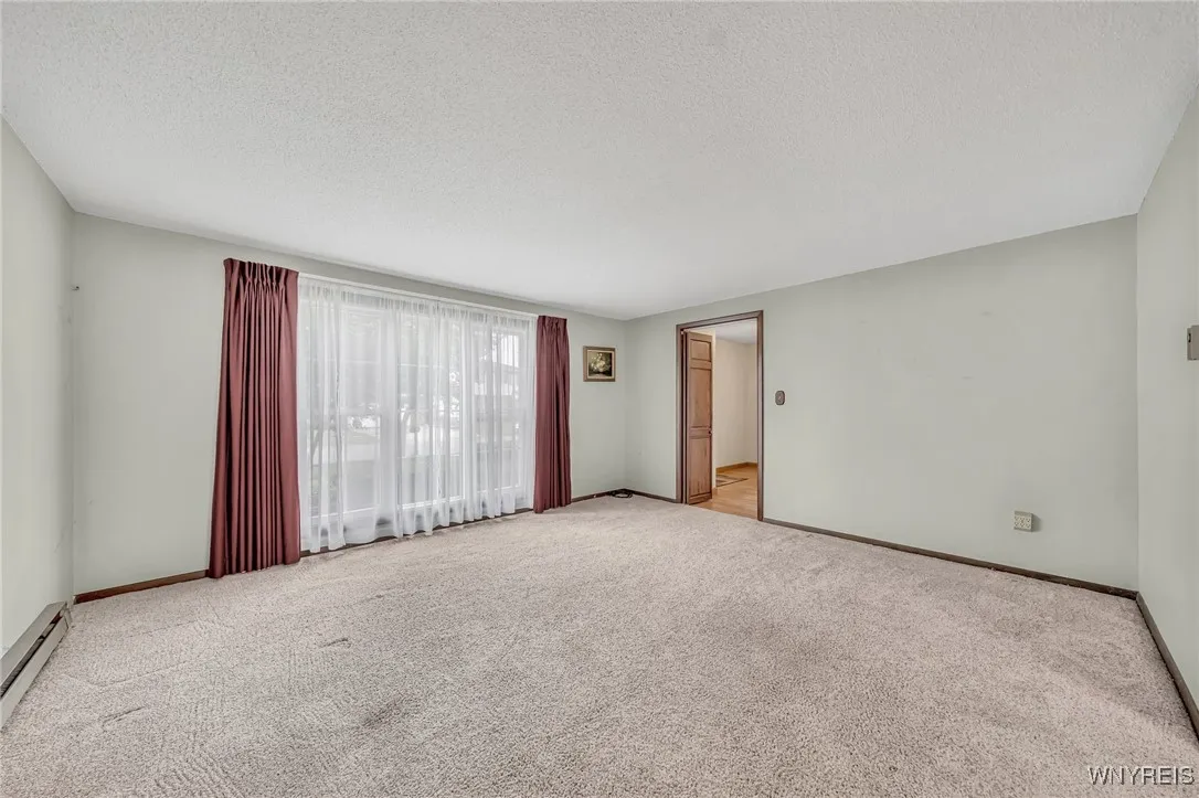 45 Forestview Drive, Lancaster, New York 14043, Lancaster, New York 14043, 3 Bedrooms Bedrooms, 6 Rooms Rooms,1 BathroomBathrooms,Residential,For Sale,45 Forestview Drive, Lancaster, New York 14043,B1627333