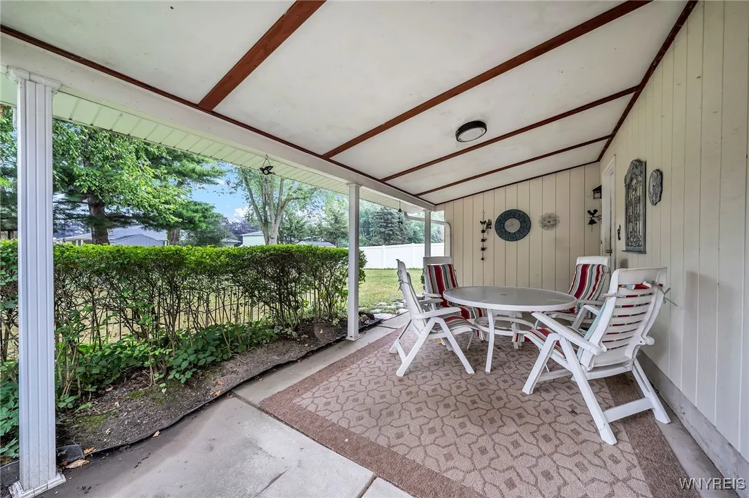 45 Forestview Drive, Lancaster, New York 14043, Lancaster, New York 14043, 3 Bedrooms Bedrooms, 6 Rooms Rooms,1 BathroomBathrooms,Residential,For Sale,45 Forestview Drive, Lancaster, New York 14043,B1627333