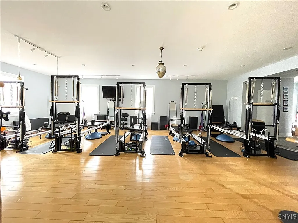 205 Brooklea Drive, Manlius, New York 13066, Manlius, New York 13066, 6 Rooms Rooms,Commercial Sale,For Sale,205 Brooklea Drive, Manlius, New York 13066,S1627452