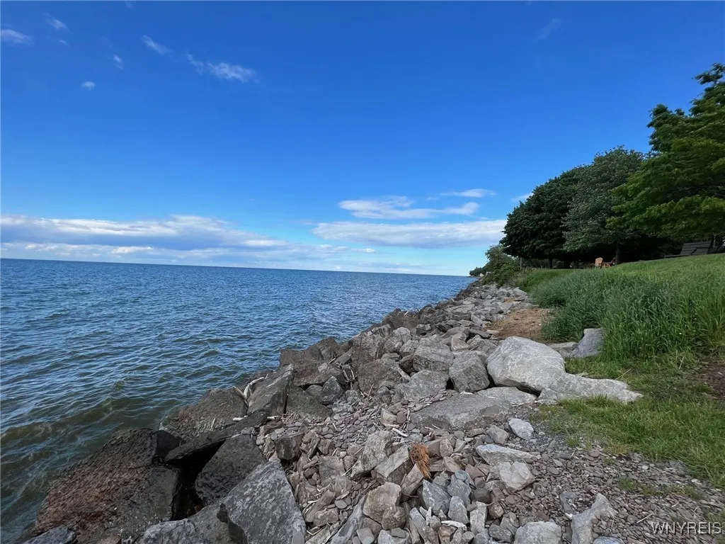 9517 Somerset Drive, Somerset, New York 14012, Somerset, New York 14012, 2 Bedrooms Bedrooms, 7 Rooms Rooms,1 BathroomBathrooms,Residential,For Sale,9517 Somerset Drive, Somerset, New York 14012,B1627210