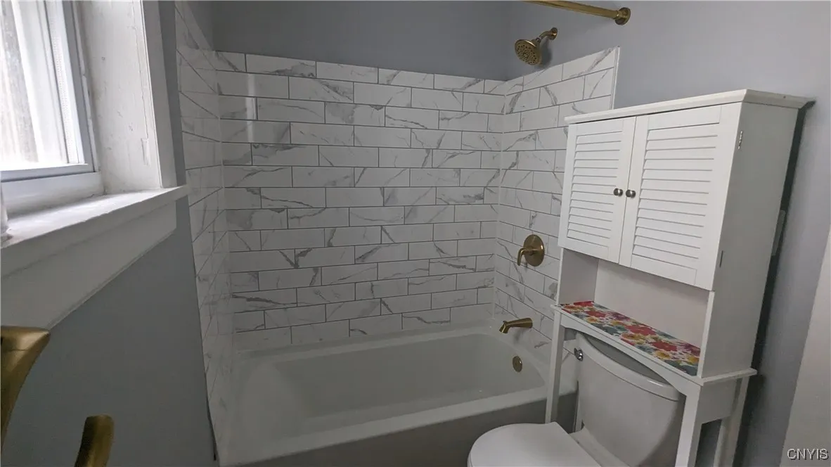 512 Academy Street, Watertown City, New York 13601, Watertown City, New York 13601, 5 Bedrooms Bedrooms, 11 Rooms Rooms,2 BathroomsBathrooms,Residential,For Sale,512 Academy Street, Watertown City, New York 13601,S1627347