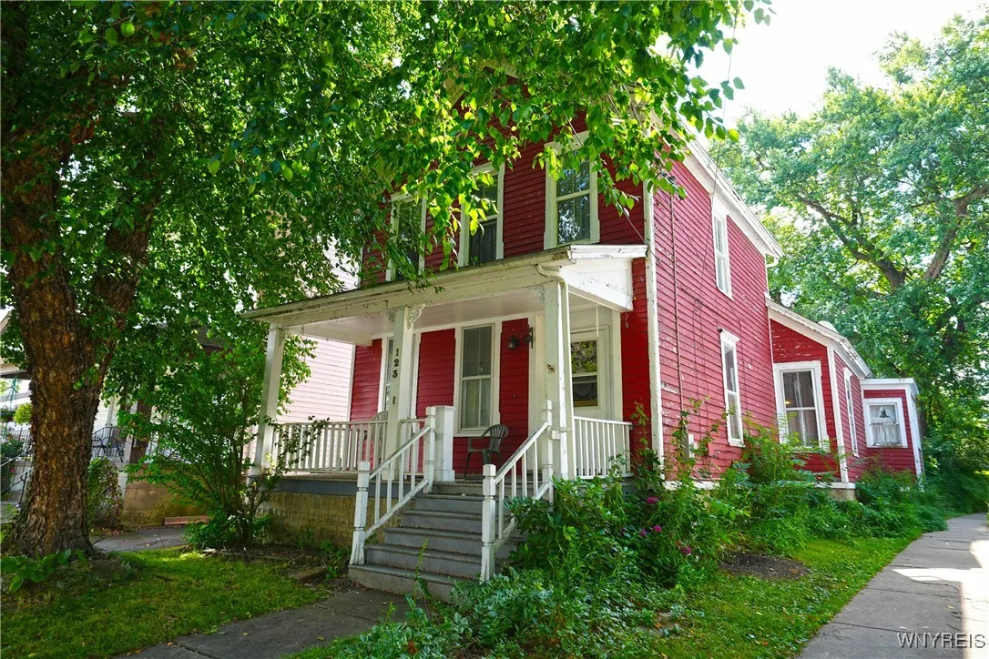 123 Unger Avenue, Buffalo, New York 14210, Buffalo, New York 14210, 3 Bedrooms Bedrooms, 6 Rooms Rooms,1 BathroomBathrooms,Residential,For Sale,123 Unger Avenue, Buffalo, New York 14210,B1627352