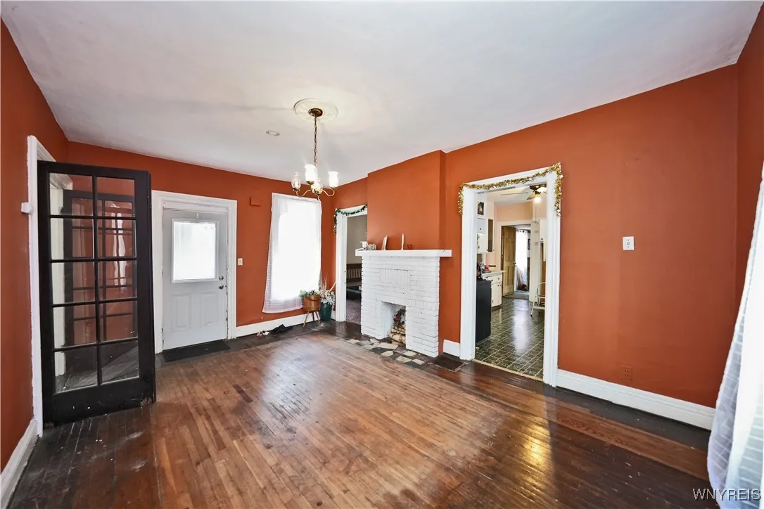 123 Unger Avenue, Buffalo, New York 14210, Buffalo, New York 14210, 3 Bedrooms Bedrooms, 6 Rooms Rooms,1 BathroomBathrooms,Residential,For Sale,123 Unger Avenue, Buffalo, New York 14210,B1627352