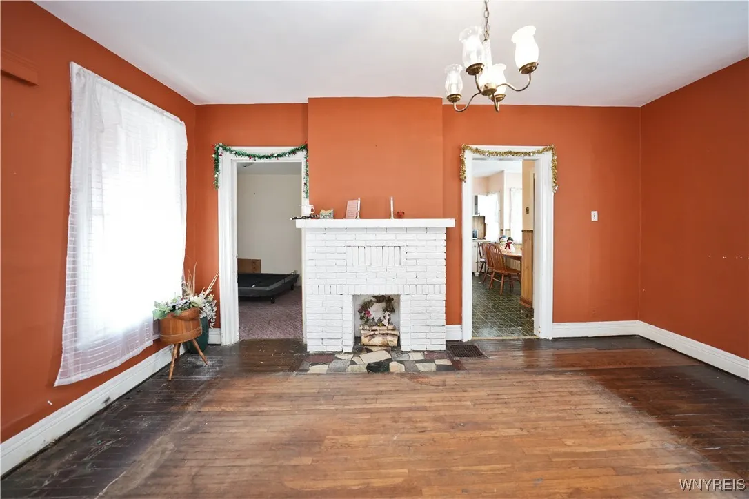 123 Unger Avenue, Buffalo, New York 14210, Buffalo, New York 14210, 3 Bedrooms Bedrooms, 6 Rooms Rooms,1 BathroomBathrooms,Residential,For Sale,123 Unger Avenue, Buffalo, New York 14210,B1627352