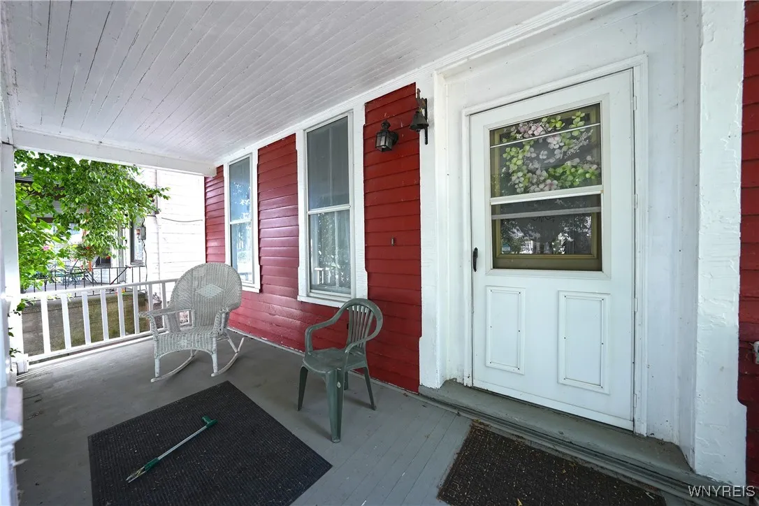 123 Unger Avenue, Buffalo, New York 14210, Buffalo, New York 14210, 3 Bedrooms Bedrooms, 6 Rooms Rooms,1 BathroomBathrooms,Residential,For Sale,123 Unger Avenue, Buffalo, New York 14210,B1627352