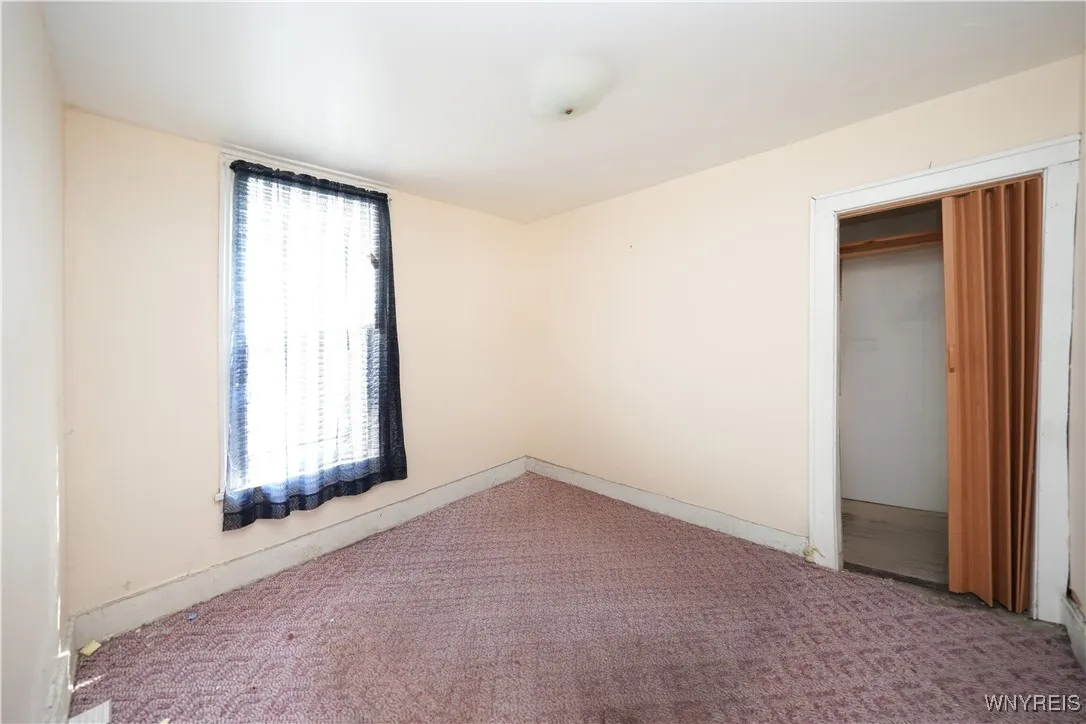 123 Unger Avenue, Buffalo, New York 14210, Buffalo, New York 14210, 3 Bedrooms Bedrooms, 6 Rooms Rooms,1 BathroomBathrooms,Residential,For Sale,123 Unger Avenue, Buffalo, New York 14210,B1627352