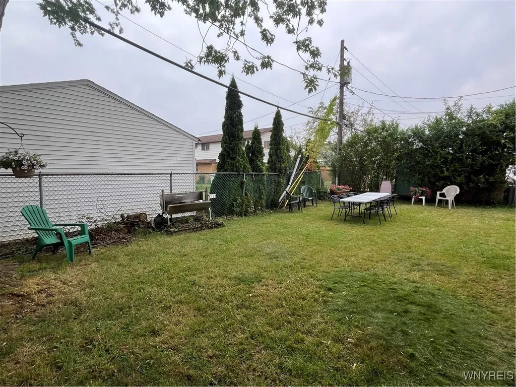 44 Fairelm Lane, Cheektowaga, New York 14227, Cheektowaga, New York 14227, 5 Bedrooms Bedrooms, ,2 BathroomsBathrooms,Residential,For Sale,44 Fairelm Lane, Cheektowaga, New York 14227,B1627444