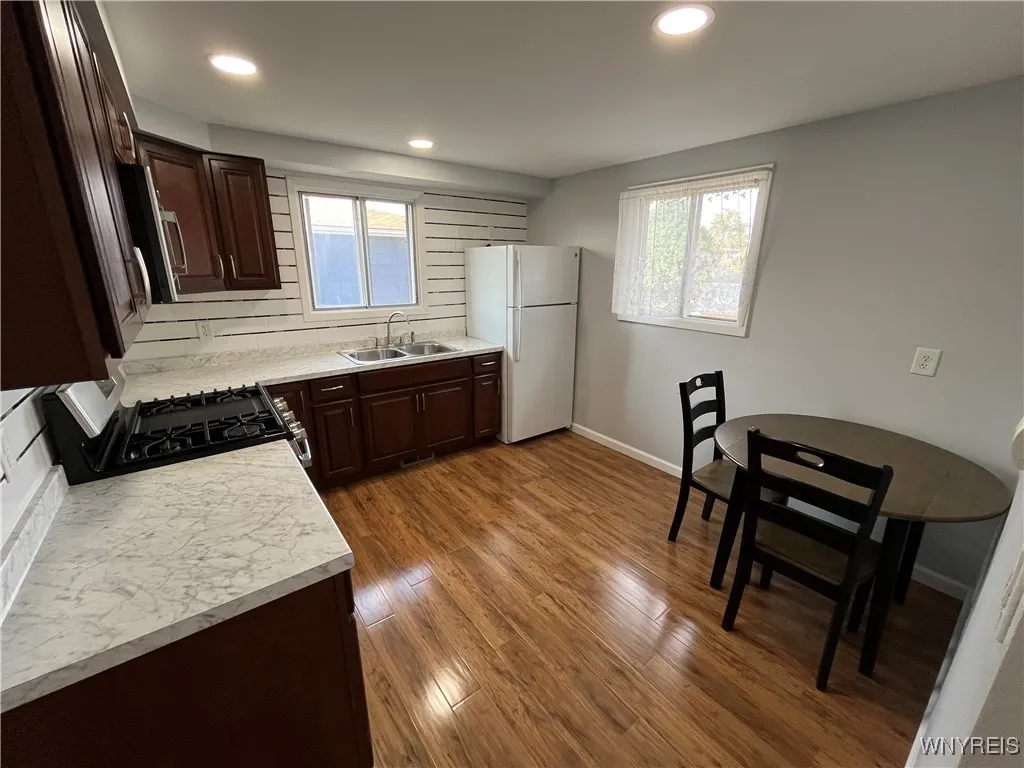 44 Fairelm Lane, Cheektowaga, New York 14227, Cheektowaga, New York 14227, 5 Bedrooms Bedrooms, ,2 BathroomsBathrooms,Residential,For Sale,44 Fairelm Lane, Cheektowaga, New York 14227,B1627444