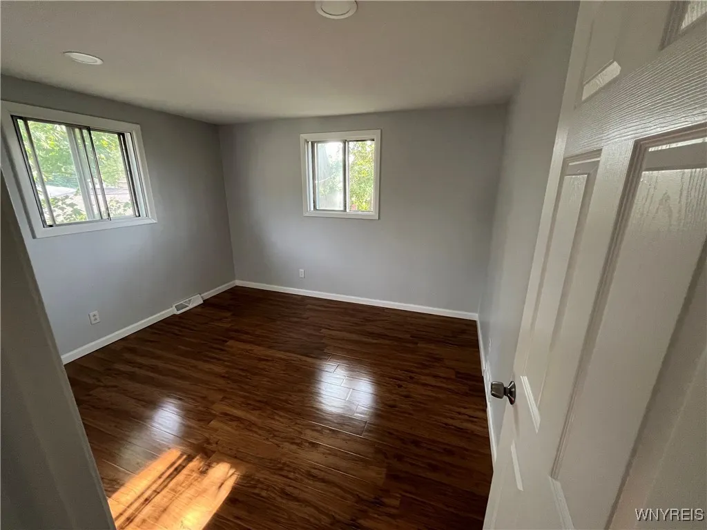 44 Fairelm Lane, Cheektowaga, New York 14227, Cheektowaga, New York 14227, 5 Bedrooms Bedrooms, ,2 BathroomsBathrooms,Residential,For Sale,44 Fairelm Lane, Cheektowaga, New York 14227,B1627444