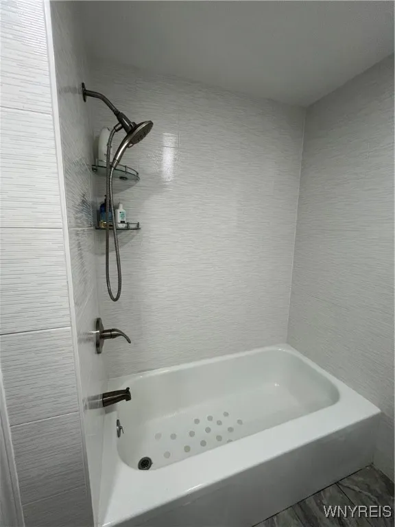 44 Fairelm Lane, Cheektowaga, New York 14227, Cheektowaga, New York 14227, 5 Bedrooms Bedrooms, ,2 BathroomsBathrooms,Residential,For Sale,44 Fairelm Lane, Cheektowaga, New York 14227,B1627444