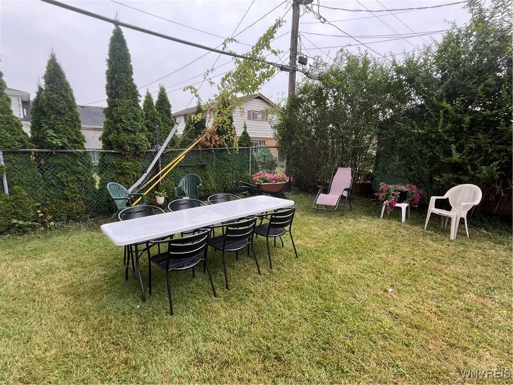 44 Fairelm Lane, Cheektowaga, New York 14227, Cheektowaga, New York 14227, 5 Bedrooms Bedrooms, ,2 BathroomsBathrooms,Residential,For Sale,44 Fairelm Lane, Cheektowaga, New York 14227,B1627444