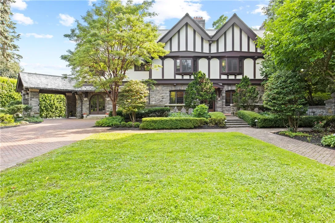 The Twin Gables Estate is named for its distinctive dual gabled roofs.
