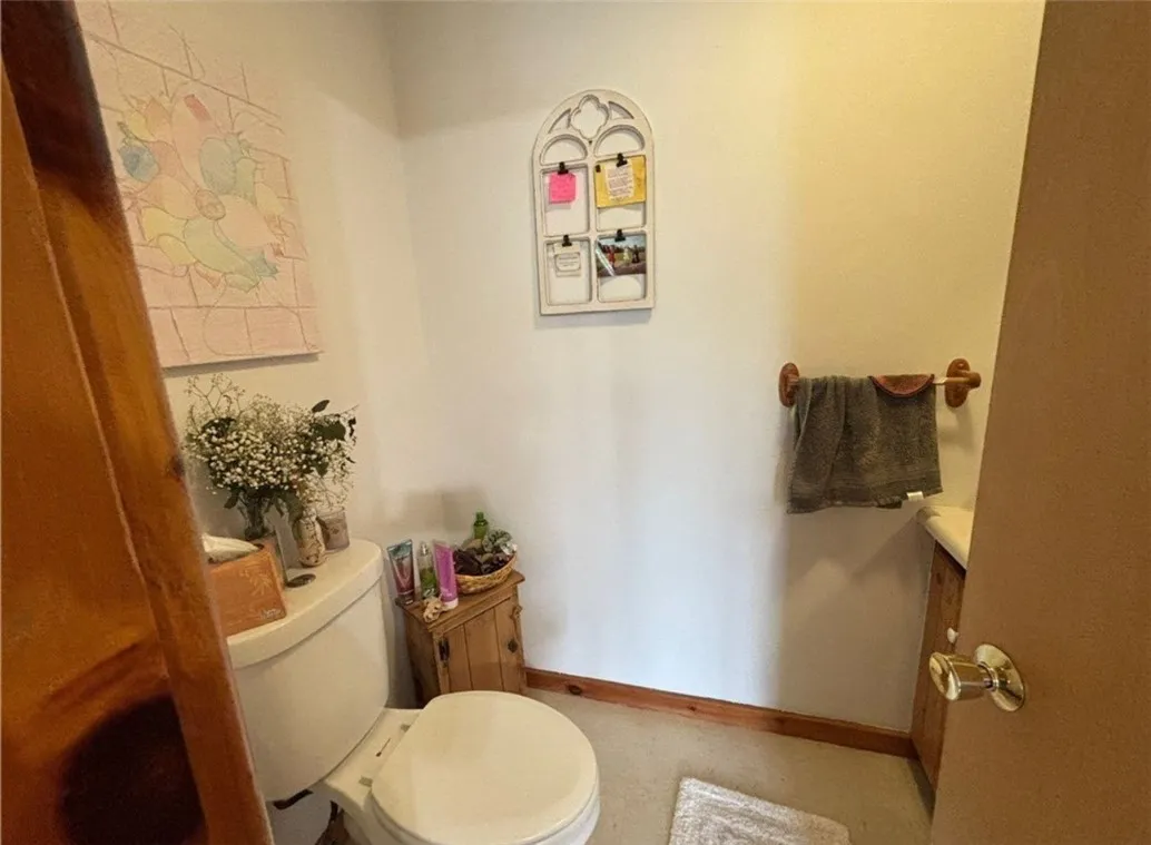 3881-3885 Charlotte Creek Road 3881, Davenport, Ne, Davenport, New York 13750, 11 Bedrooms Bedrooms, 18 Rooms Rooms,6 BathroomsBathrooms,Residential,For Sale,3881-3885 Charlotte Creek Road 3881, Davenport, Ne,R1627468