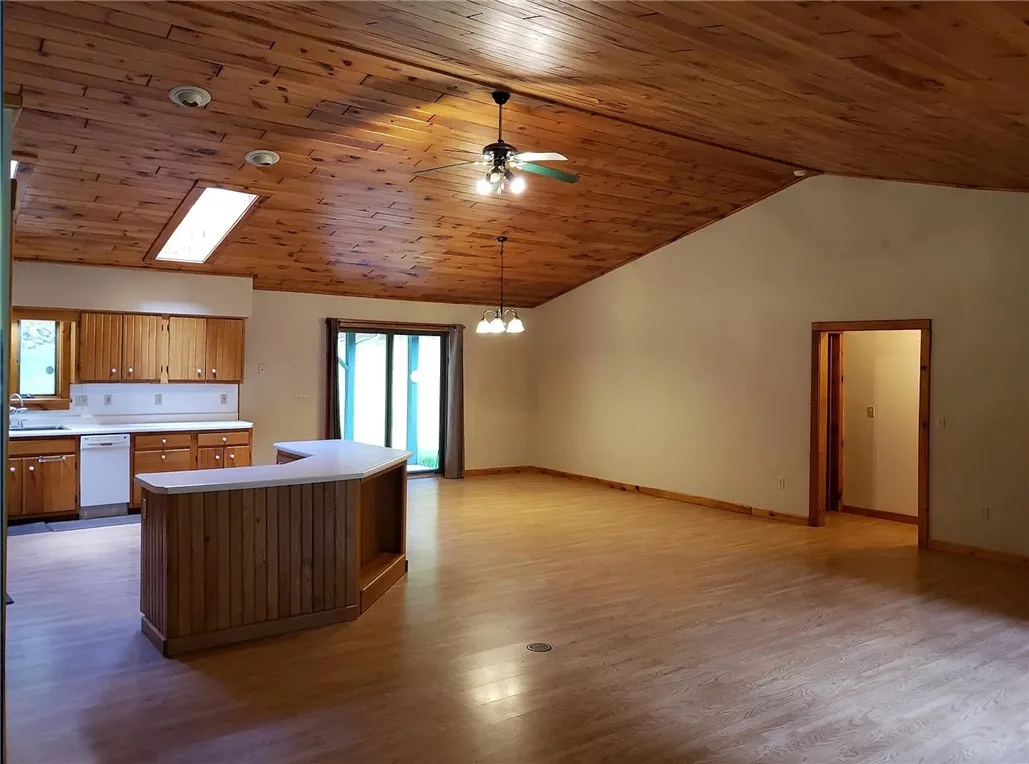 3881-3885 Charlotte Creek Road 3881, Davenport, Ne, Davenport, New York 13750, 11 Bedrooms Bedrooms, 18 Rooms Rooms,6 BathroomsBathrooms,Residential,For Sale,3881-3885 Charlotte Creek Road 3881, Davenport, Ne,R1627468