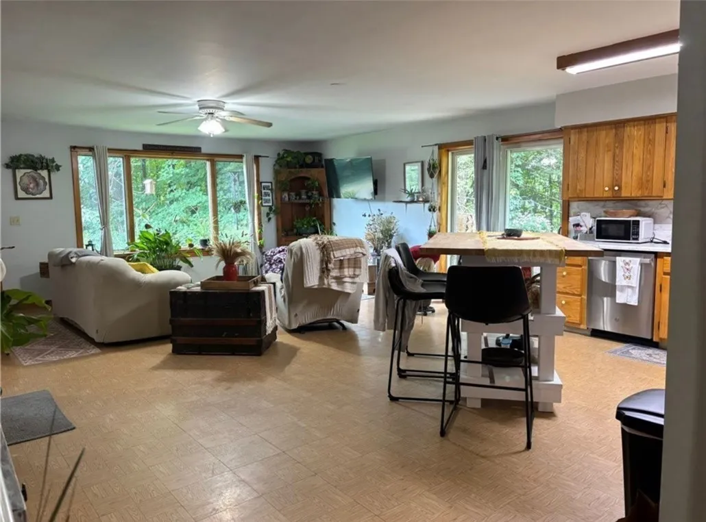 3881-3885 Charlotte Creek Road 3881, Davenport, Ne, Davenport, New York 13750, 11 Bedrooms Bedrooms, 18 Rooms Rooms,6 BathroomsBathrooms,Residential,For Sale,3881-3885 Charlotte Creek Road 3881, Davenport, Ne,R1627468