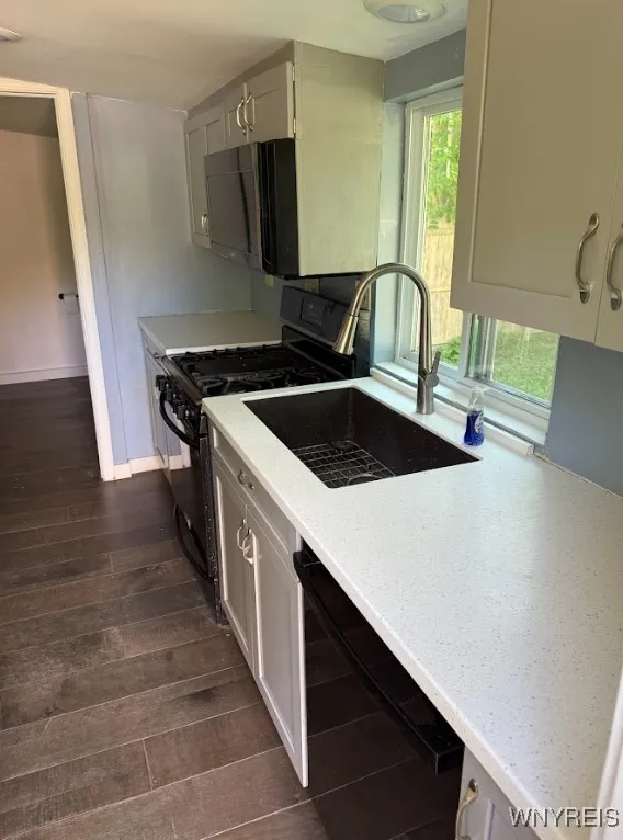 464 Poplar Avenue, Evans, New York 14006, Evans, New York 14006, 2 Bedrooms Bedrooms, 5 Rooms Rooms,1 BathroomBathrooms,Residential,Closed,464 Poplar Avenue, Evans, New York 14006,0,B1627485