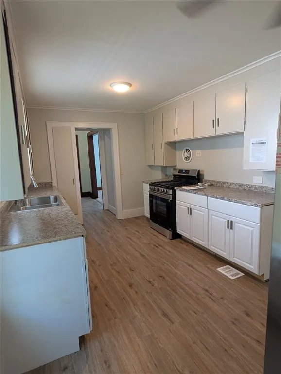 77 Post Avenue, Rochester, New York 14619, Rochester, New York 14619, 3 Bedrooms Bedrooms, 7 Rooms Rooms,2 BathroomsBathrooms,Residential,Closed,77 Post Avenue, Rochester, New York 14619,0,R1627276