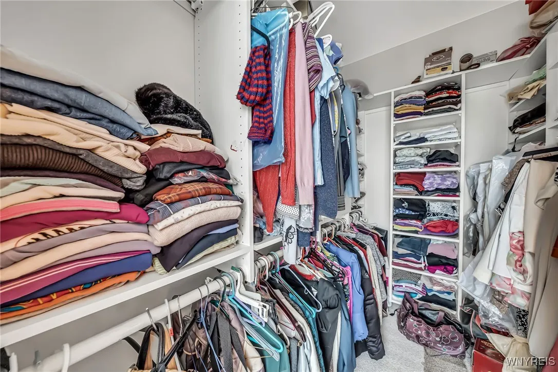 Master Walk In Closet