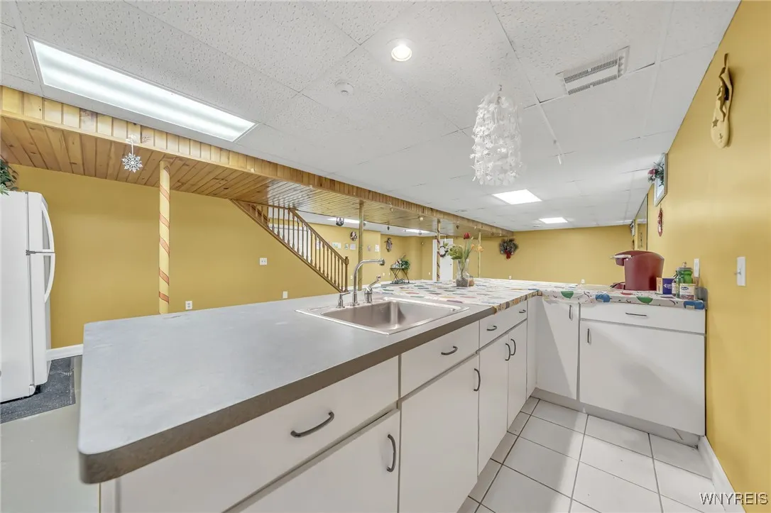 Wet Bar Basement